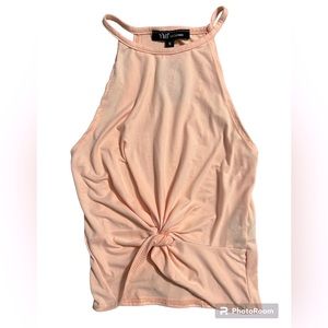 Women’s YMI collections tank with knot tie in front size small NWT* 🍑🤍